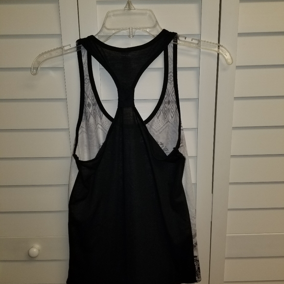 Top - Picture 2 of 2